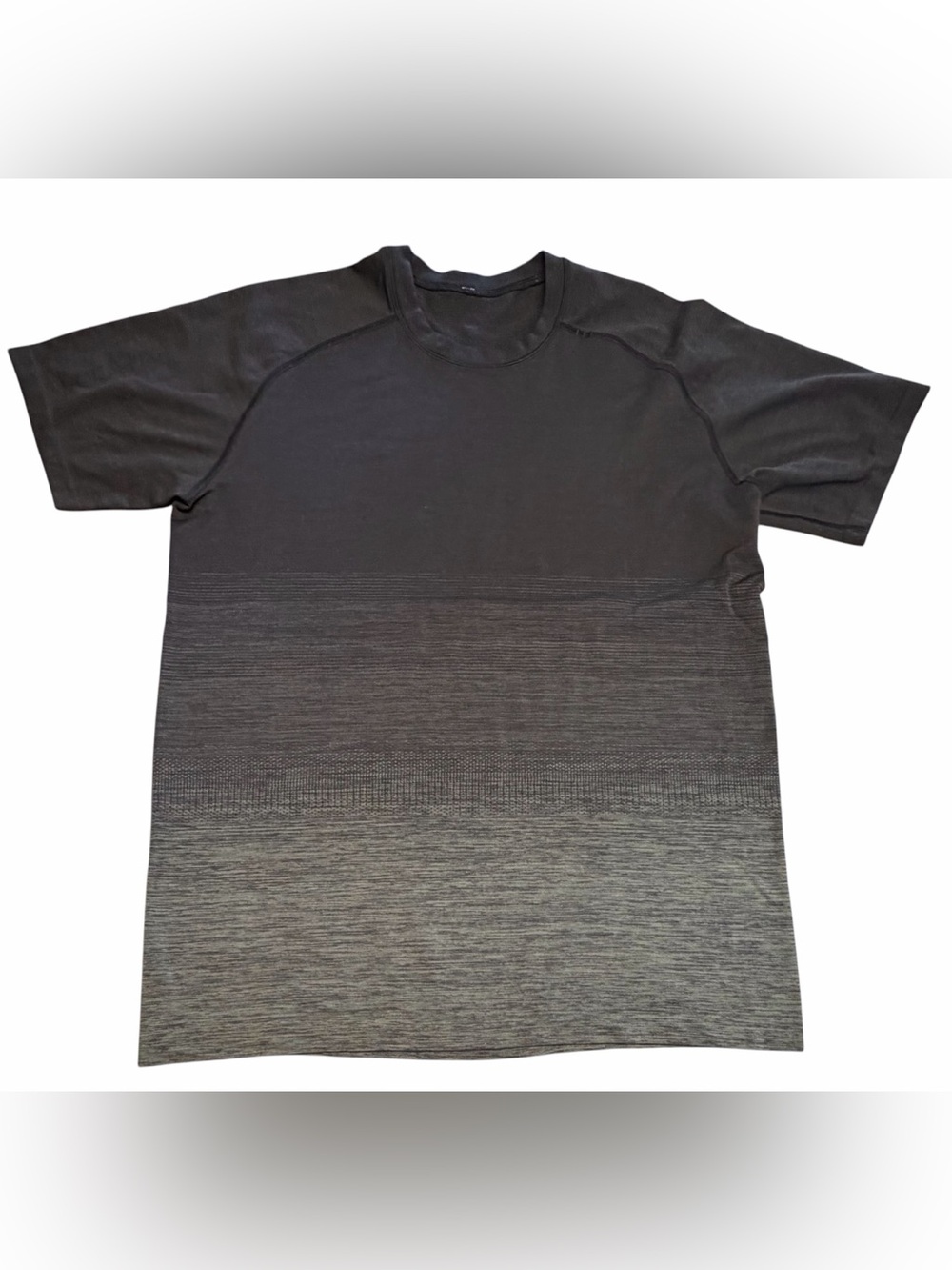 Lululemon Men's Metal Vent Tech Ombre Gradient TShirt Large Black Gray Active